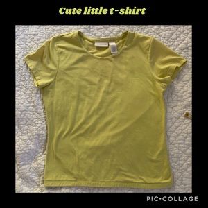 🍉Liz Claiborne Lime Green T-Shirt – Brighten Up Your Basics 💚